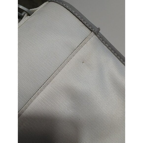 Nintendo Wii NYKO Travel Carry Bag Shoulder Strap Travel Case White & Blue - Picture 9 of 12